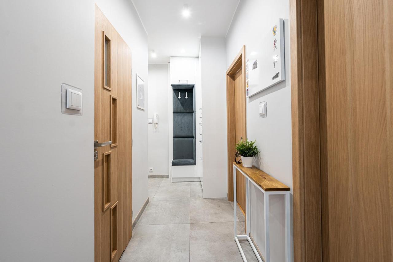 Apartment Bluebird Katowice Near Spodek Mck & City Center Eksteriør billede