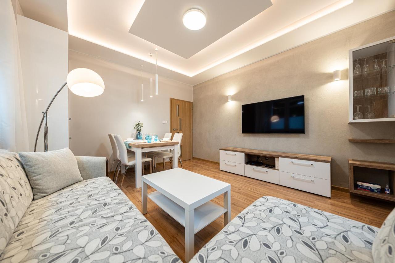 Apartment Bluebird Katowice Near Spodek Mck & City Center Eksteriør billede