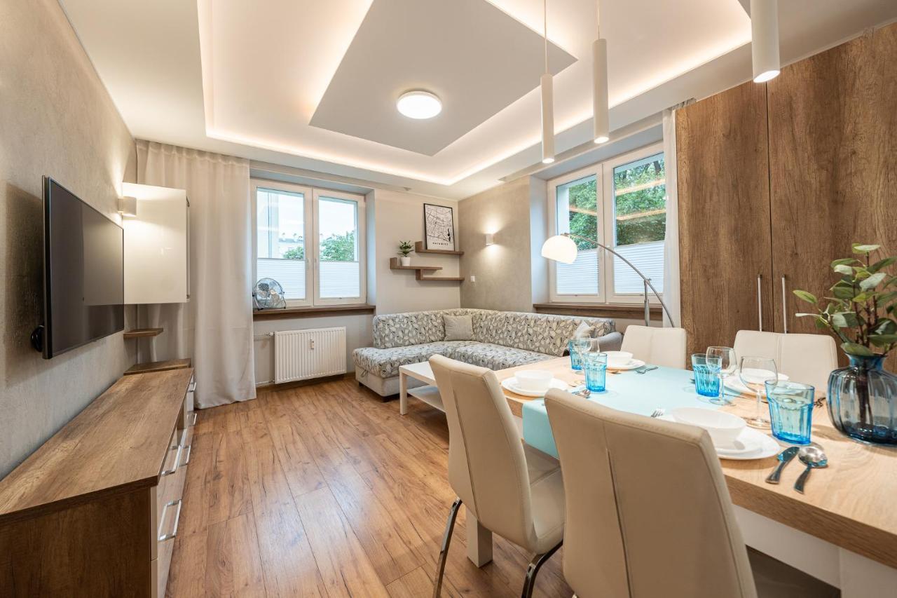 Apartment Bluebird Katowice Near Spodek Mck & City Center Eksteriør billede